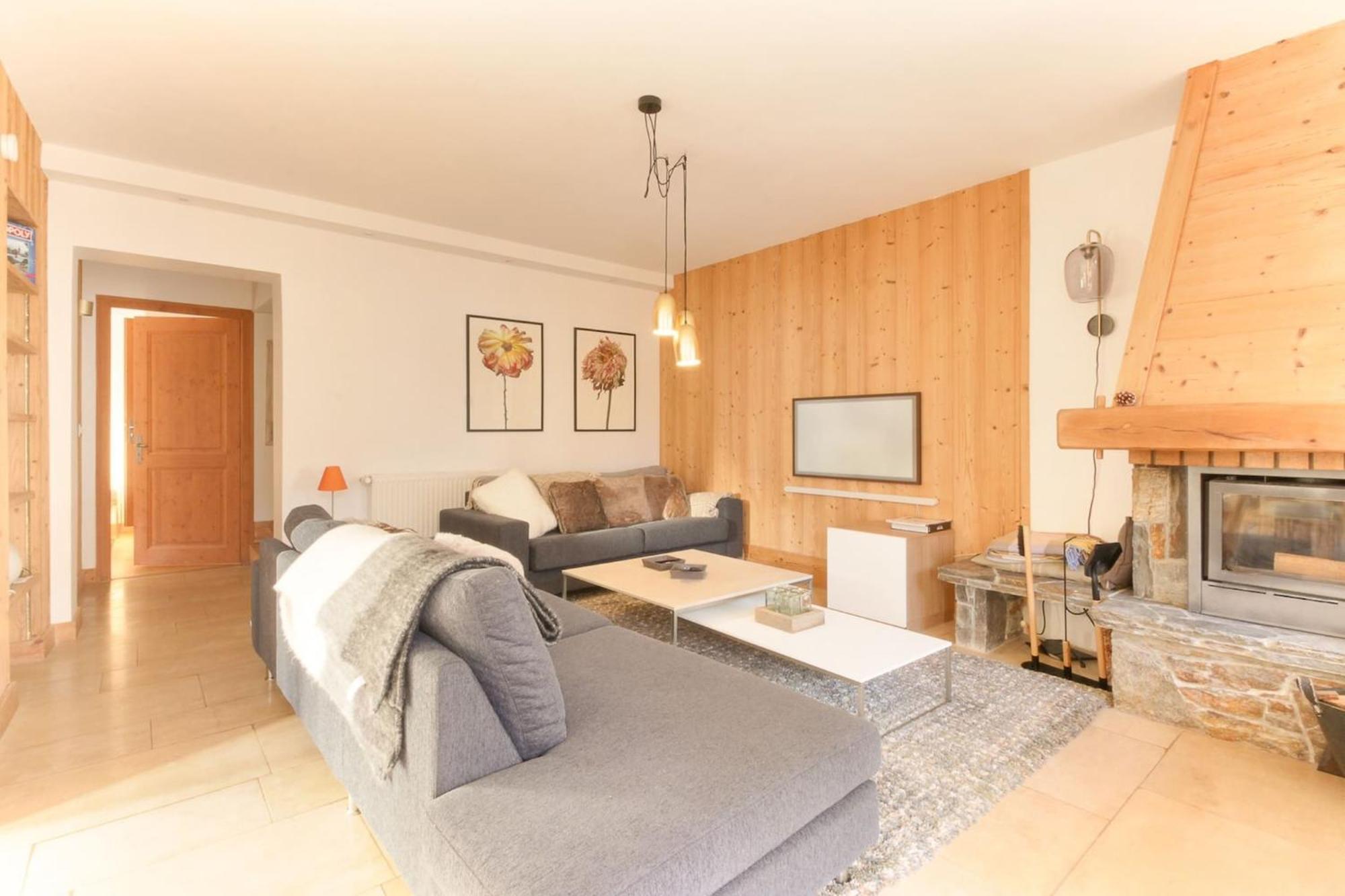 Les Alpins - Centre De Chamonix - Renove Avec Jardin Et Vue Imprenable Sur Le Montblanc Apartment ภายนอก รูปภาพ